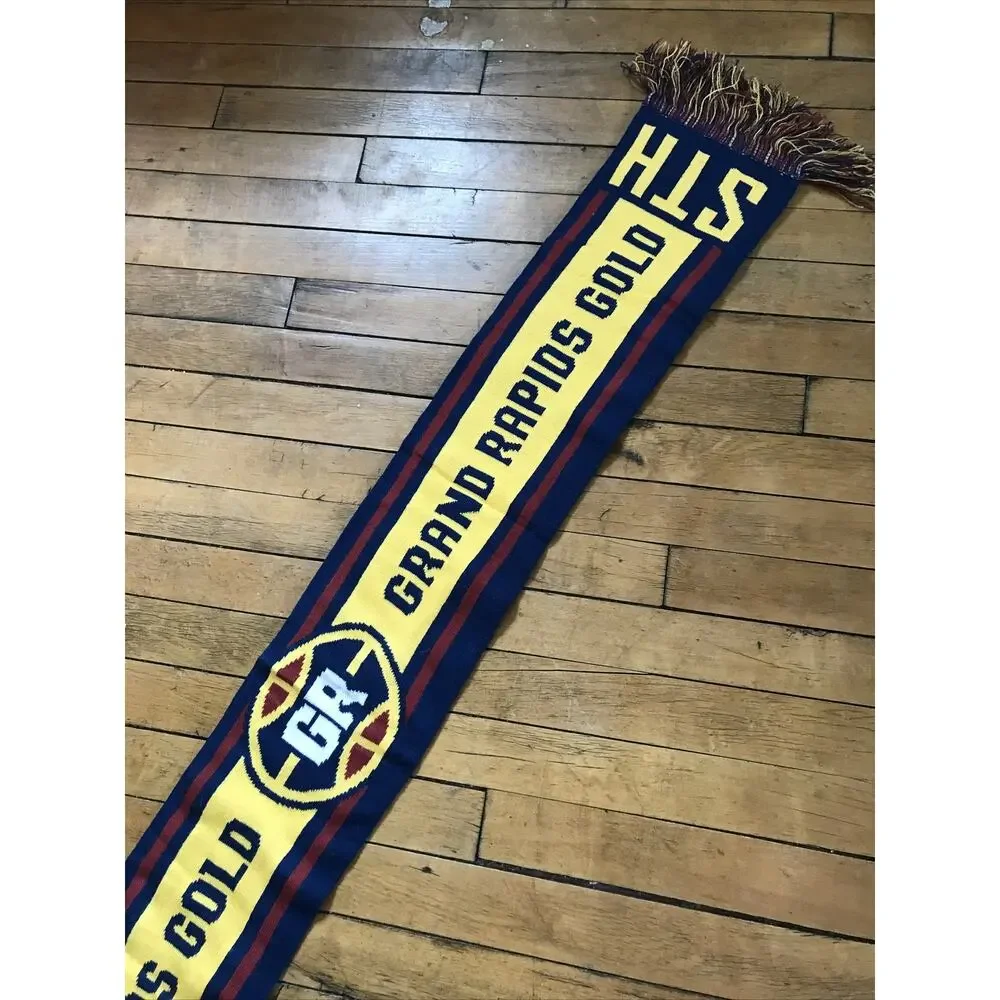 Grand Rapids Gold Scarf‎